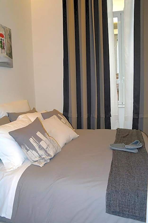 B&B Chiaia 216