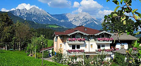 Bed & Breakfast Landhaus Strasser