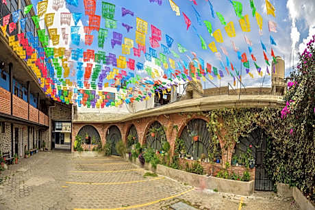 OYO Casa Vieja,Ciudad SerdÃ¡n,Museo La Magnolia