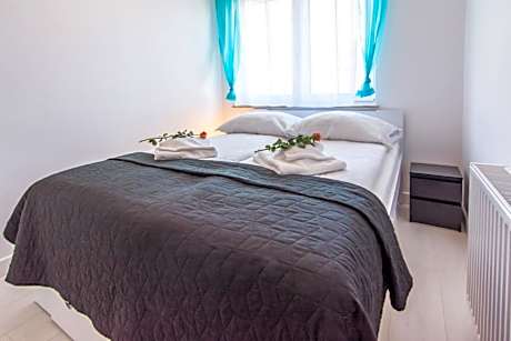 One-Bedroom Apartment (Prestiżowy bis)