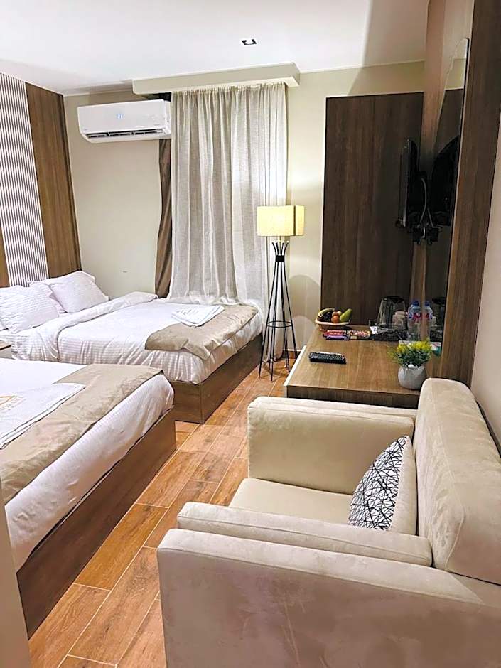 PANORAMA view pyramids