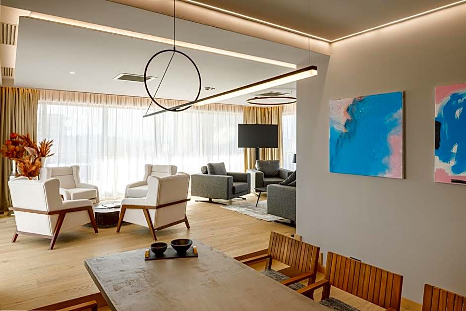 Qosmo Brasov Hotel