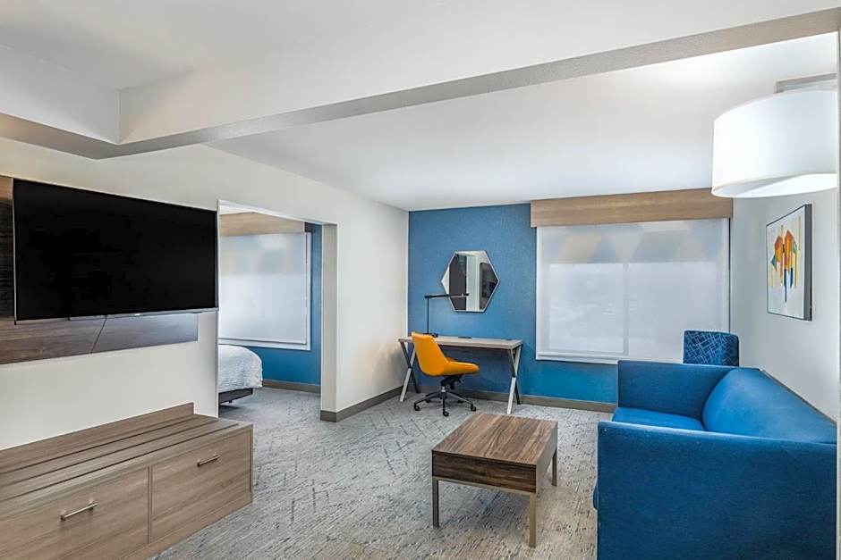 Holiday Inn Express & Suites Bozeman West By IHG
