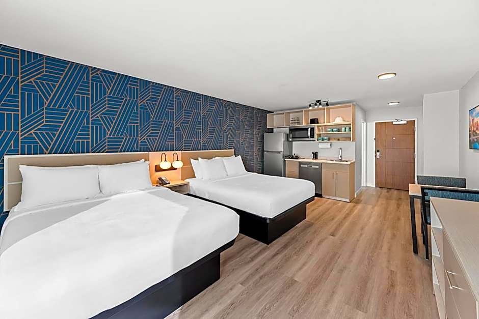 MainStay Suites Columbus North - Worthington