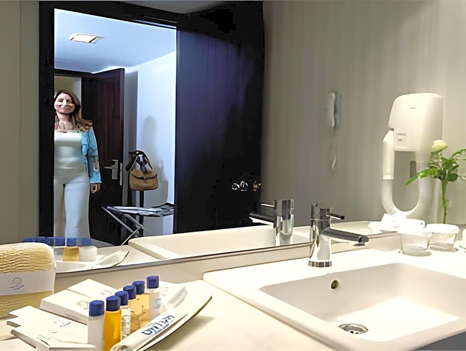 Ontur Izmir Otel