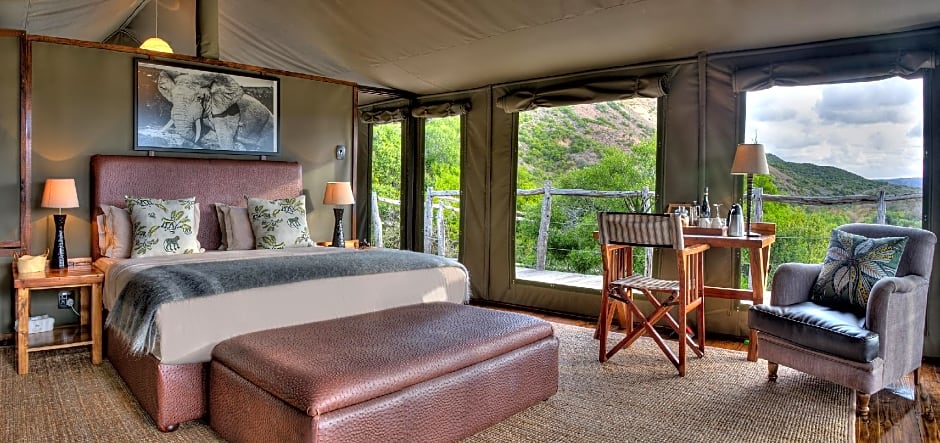 HillsNek Safari Camp