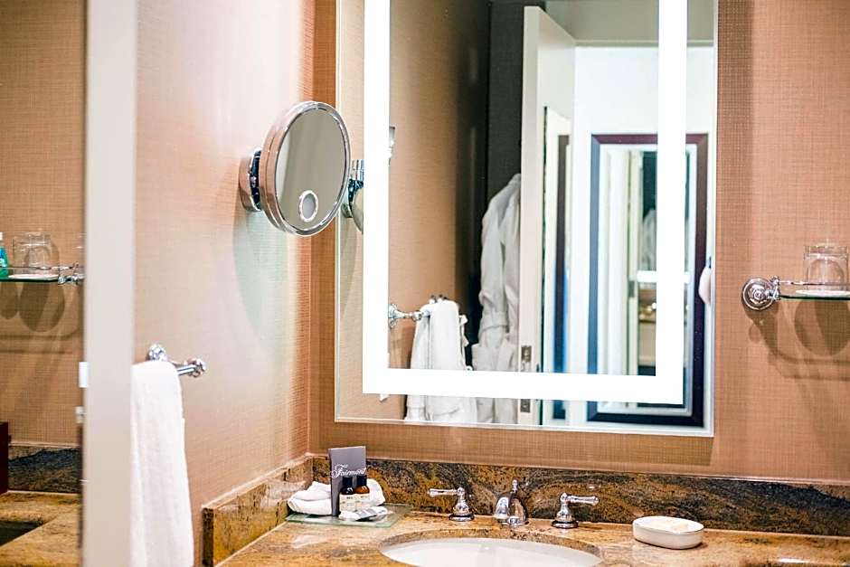 Fairmont Winnipeg