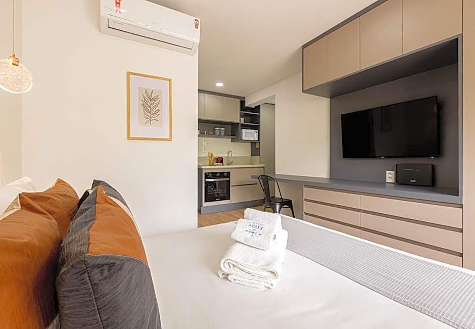 Easy Star - Lindo Studio na m elhor localização do Brooklin!- ZR01H