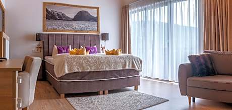 Double Room with Mountain View