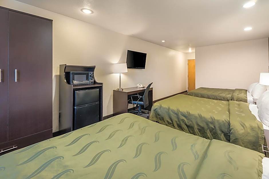 Quality Inn & Suites near NAS Fallon