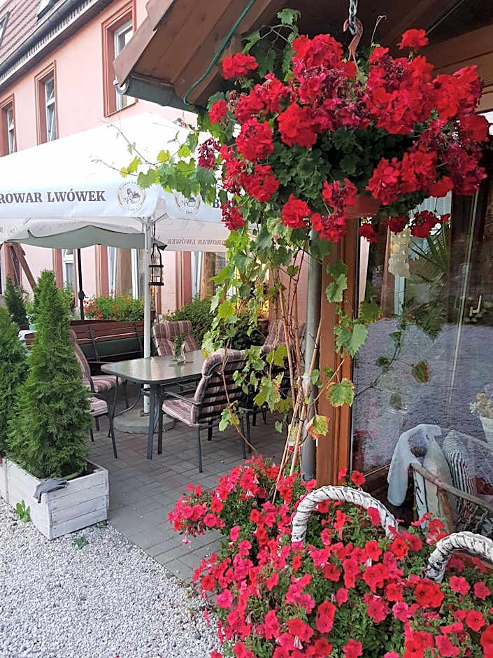 HOTEL "ZAUŁEK" Spółka Cywilna Zbigniew Świderski, Elżbieta Świderska