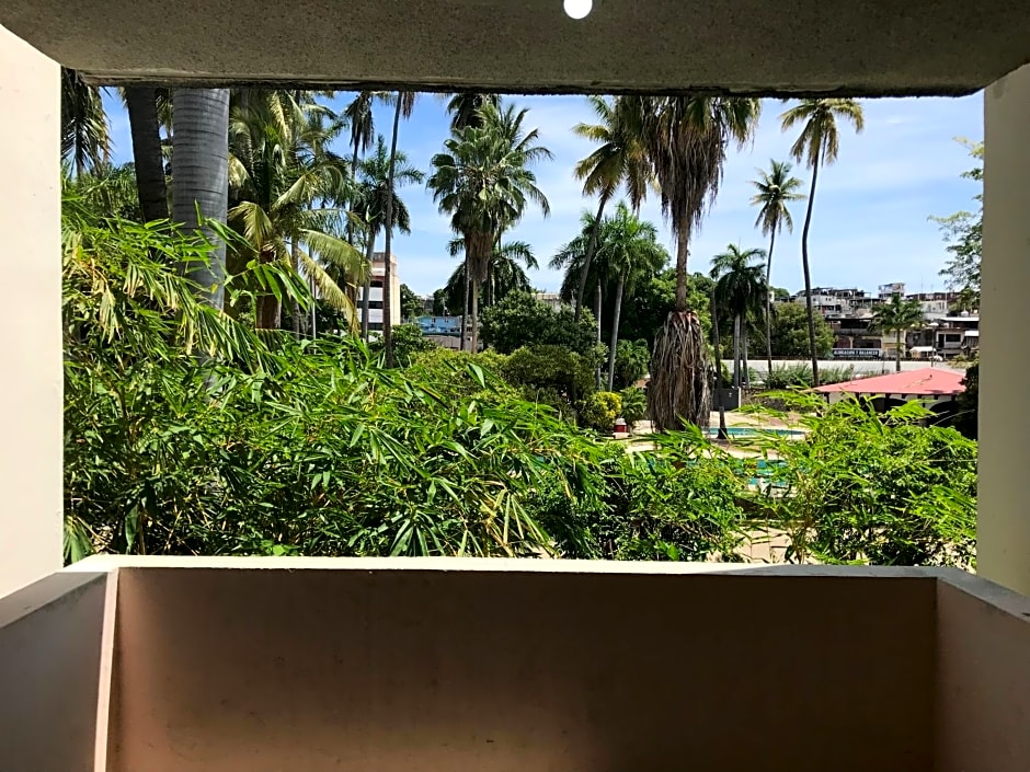 Hotel las hamacas