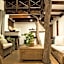 LittleBush Private Lodge