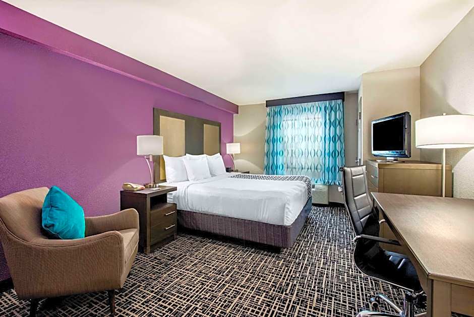 La Quinta Inn by Wyndham West Long Branch/NJ Shore Area