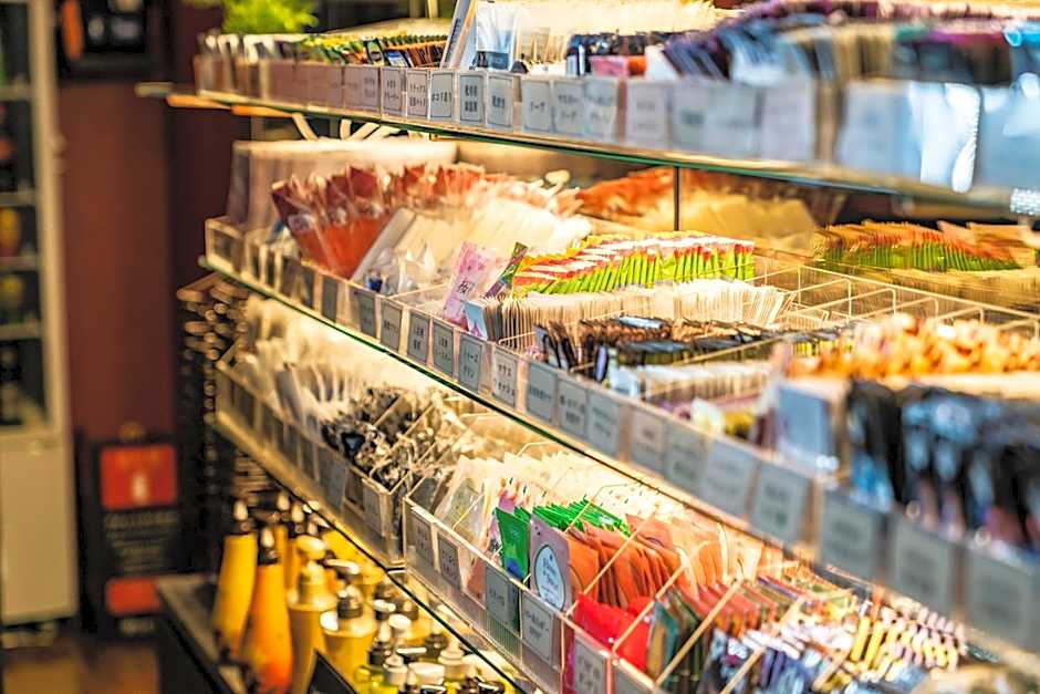 Petit Bali Forest Shinjuku Sanchōme