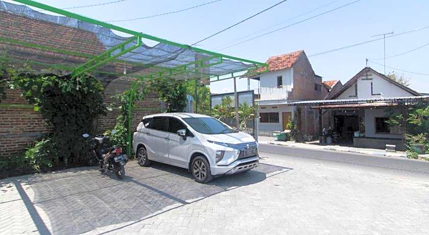 RedDoorz Syariah @ Winong Nganjuk