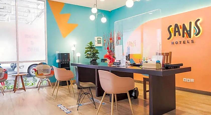 Sans Hotel Puri Indah Jakarta