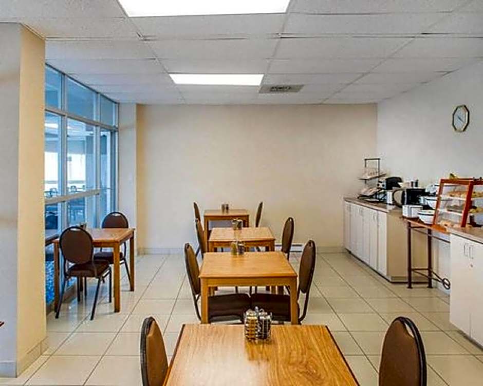 Econo Lodge Smiths Falls