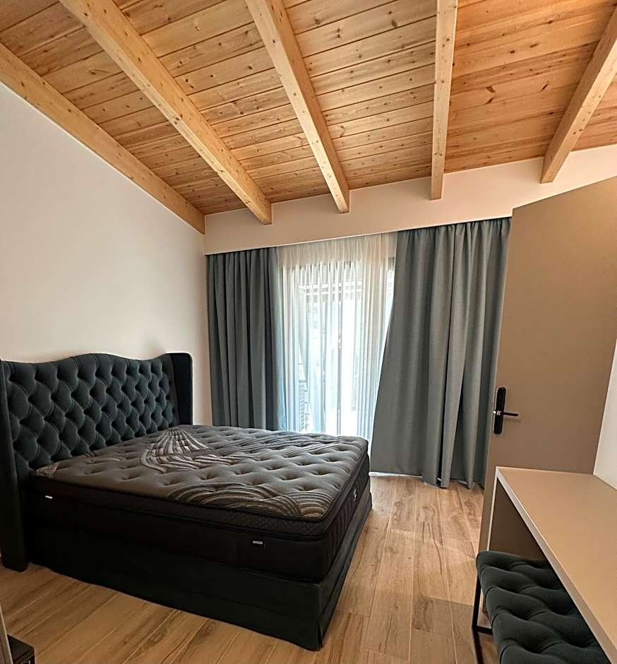 Nicolas Centrale-Smart City Suites