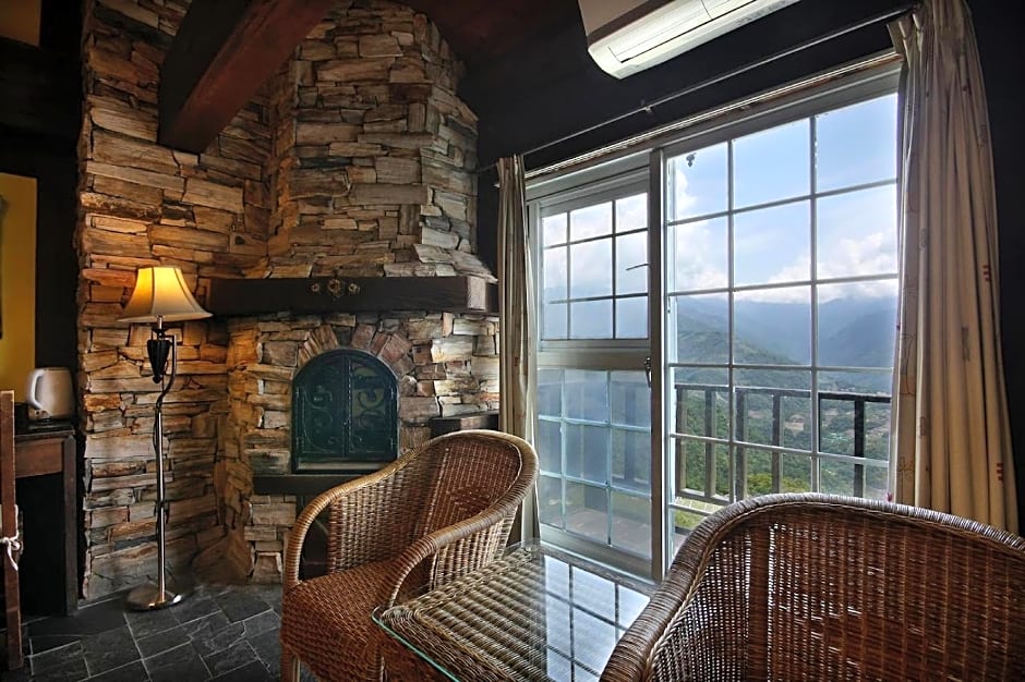 Provence Rose Lodge in Ching Jing B&B