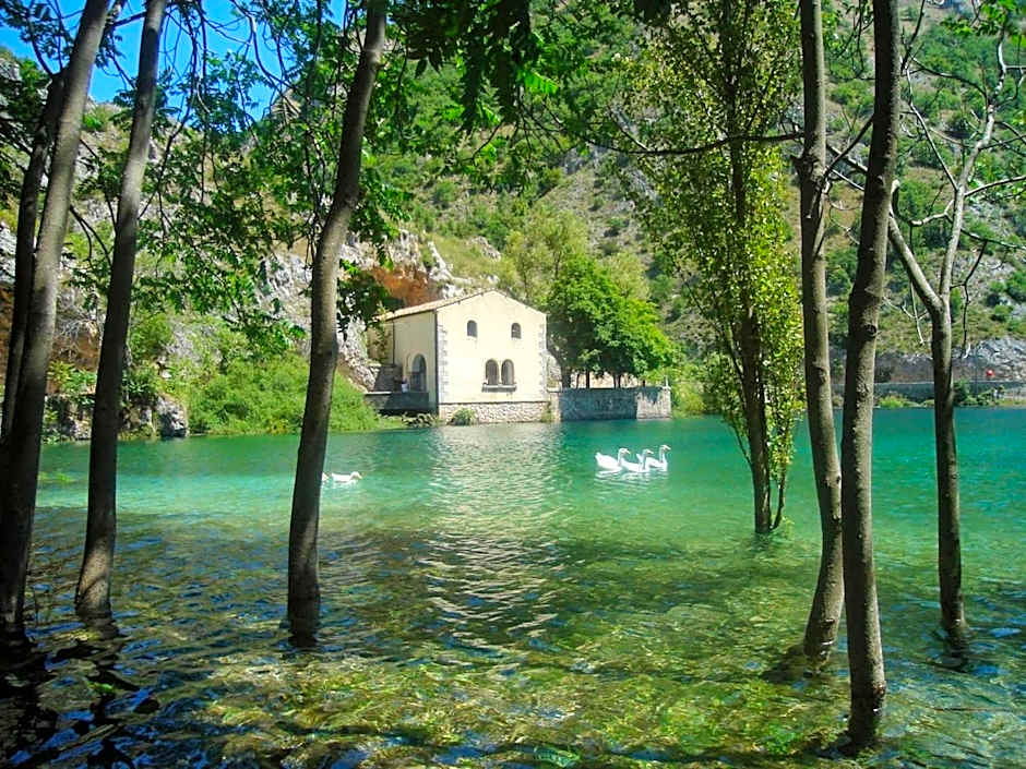 HOTEL HOLIDAYS a Barrea - Natura, Relax e Benessere nel Parco d'Abruzzo