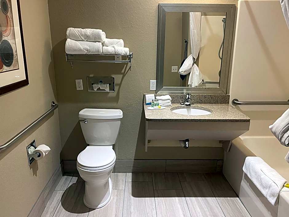 Spark by Hilton La Crosse Onalaska