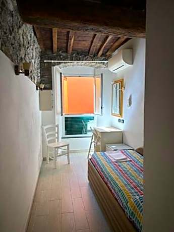 Double Room with Extra Bed (3 Adults)
