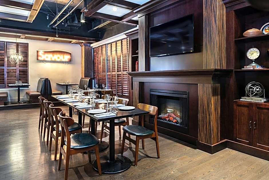 Four Points By Sheraton Victoria Gateway