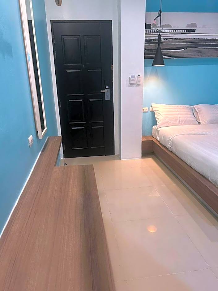 Hotel The Journey Patong New