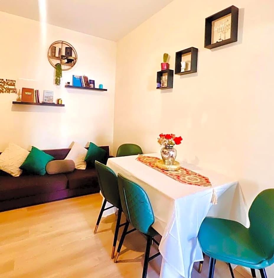 Jerusalem apartment center