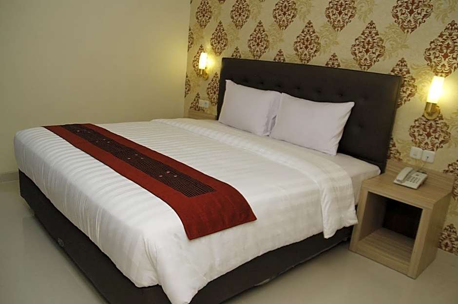 Hersya Front One Inn Surabaya