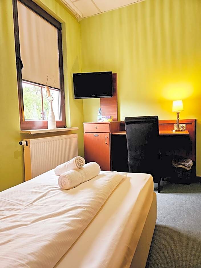 IKURA Hotel Self-check-in