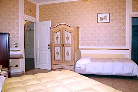 Comfort Triple Room