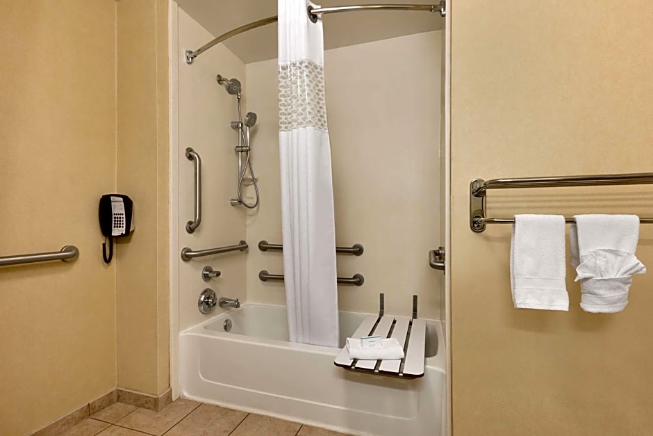 Hampton Inn & Suites by Hilton Mahwah NJ