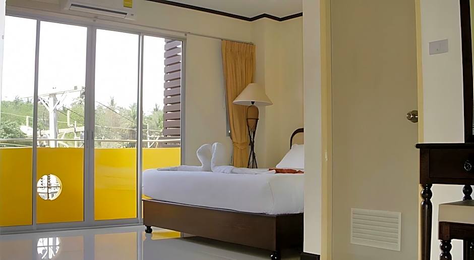 The Moon Night Ao Nang Hotel