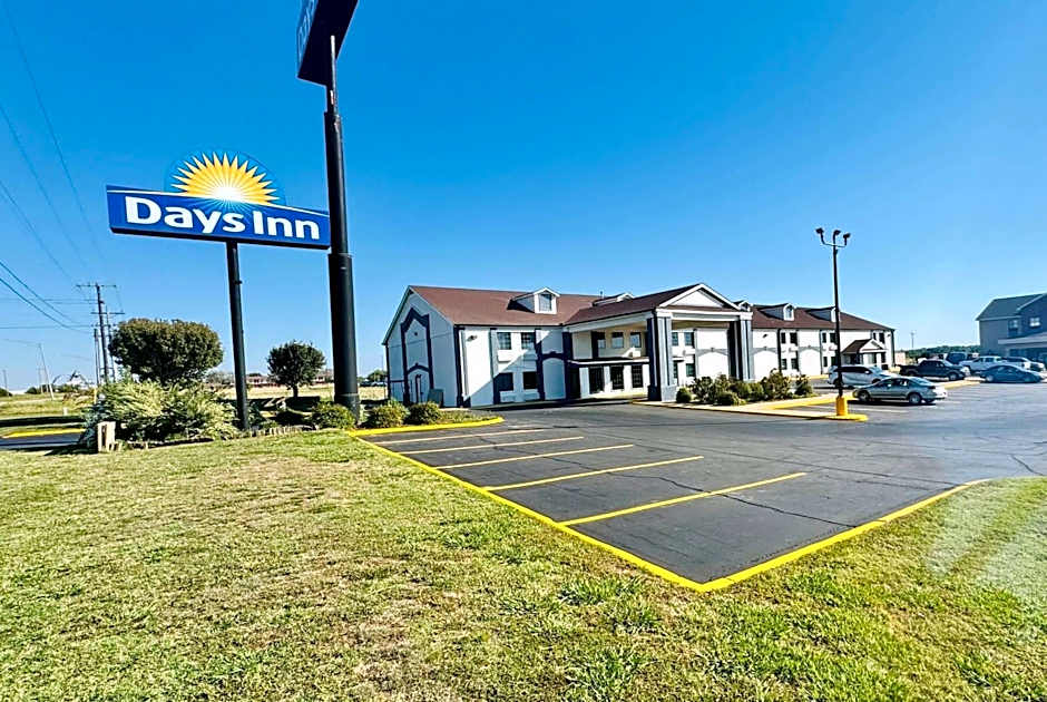 Days Inn by Wyndham Shawnee
