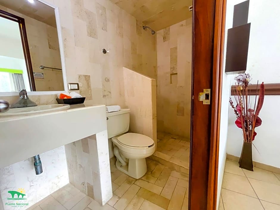 Hotel Puente Nacional & Spa