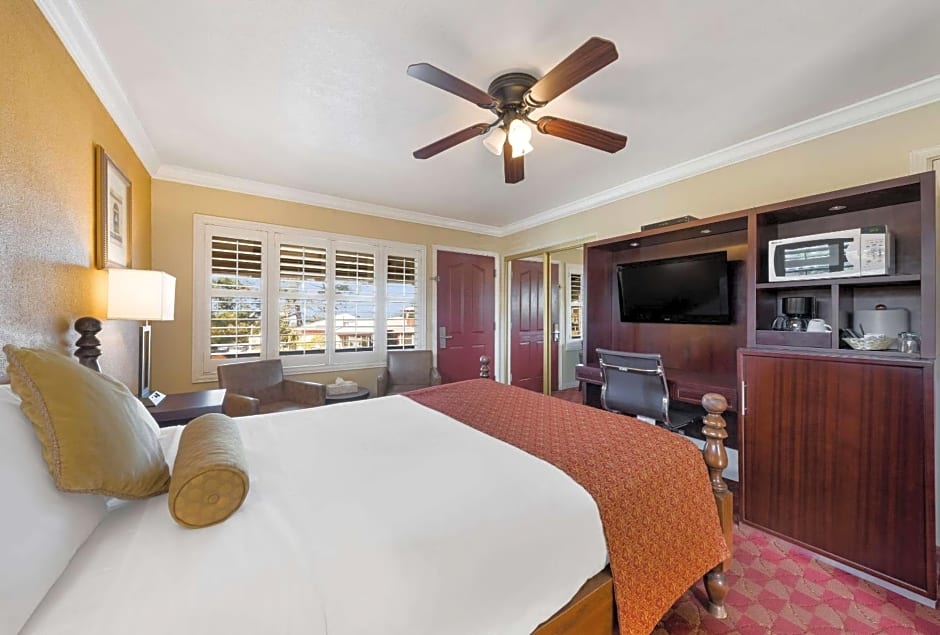 Clarion Collection Wilkie's Inn Pacific Grove - Monterey