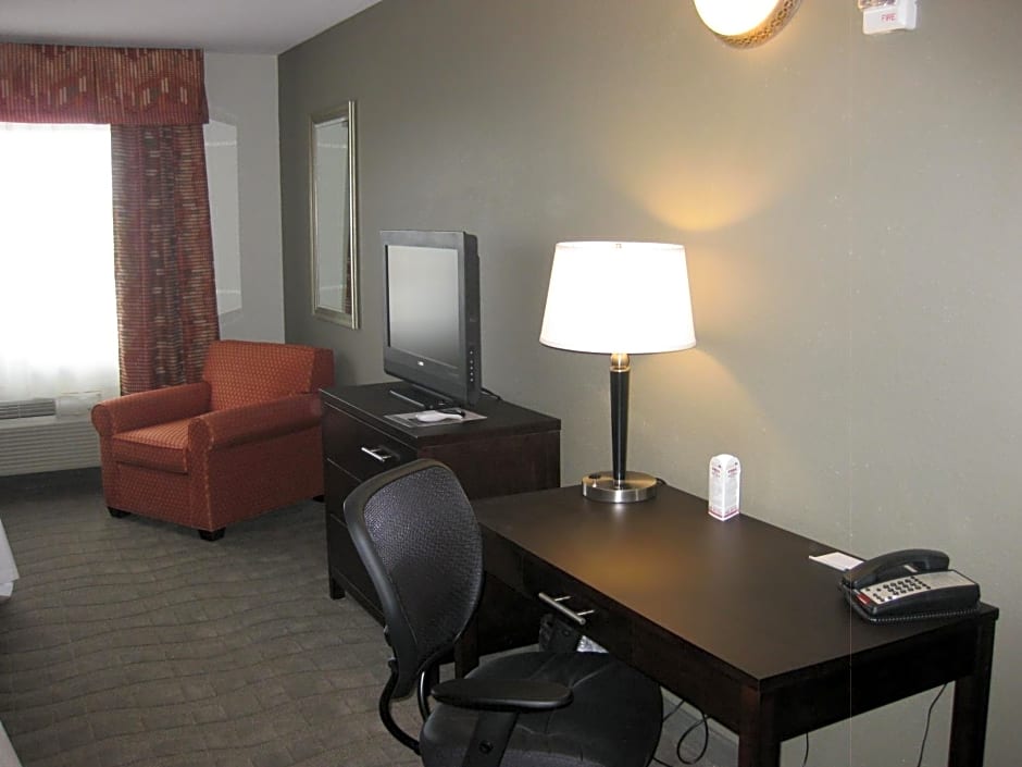 Country Inn & Suites by Radisson, Dearborn, MI