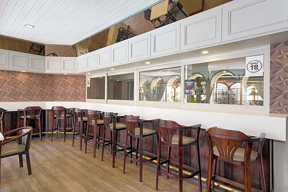 Cumberland Hotel & Conference Centre Worcester