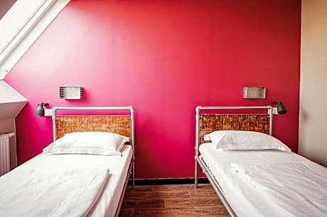 Twin Room with Bathroom
