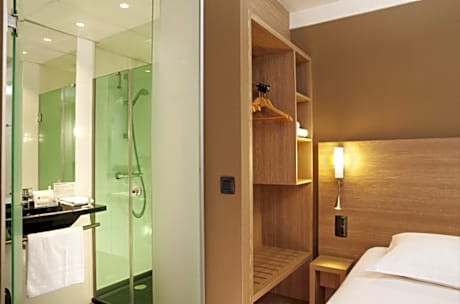 Premium comfort room