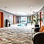 Hotel Victor Pruszkow DeSilva