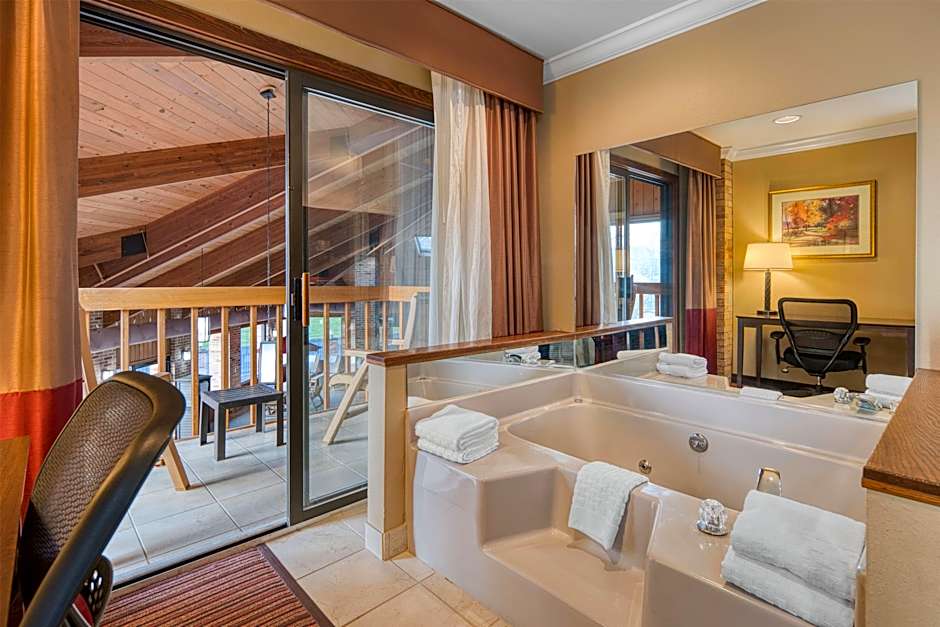 Photo 1 of 11 of Oversized 1 King Bed, Whirlpool, Balcony