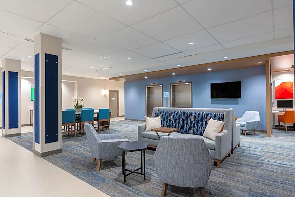 Holiday Inn Express & Suites Vaughan Southwest By IHG