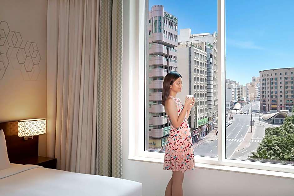 Hyatt Place Dubai Baniyas Square