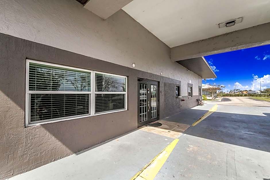 Rodeway Inn & Suites Haines City