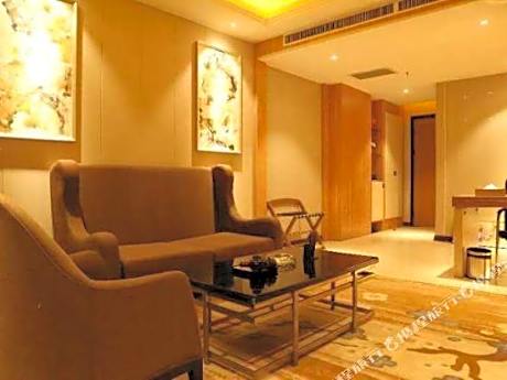 Greentree Eastern Hotel (Guzhen Century Square)