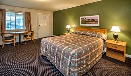 Queen Room - Disability Access