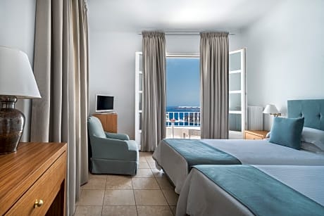 Superior Caldera View Twin Room with Balcony